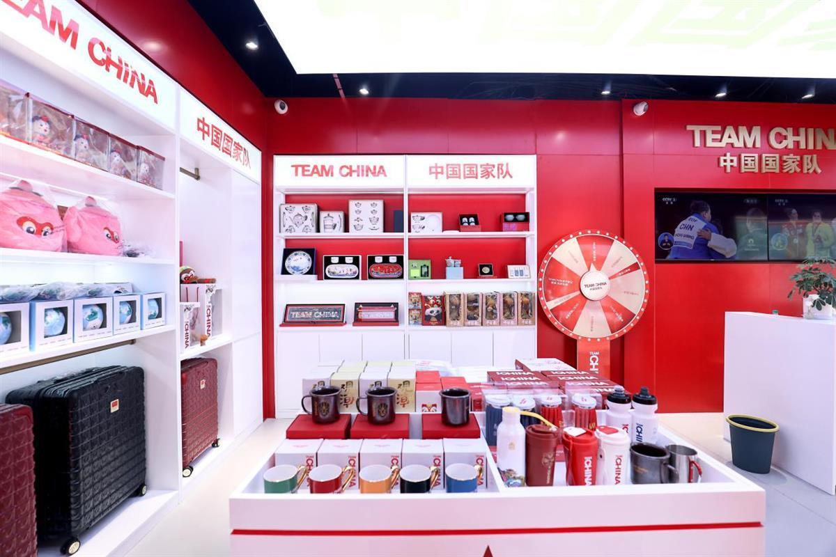 奧運同款觸手可及 中國國家隊特許零售店湖北首店開業，掀起體育文創消費新熱潮